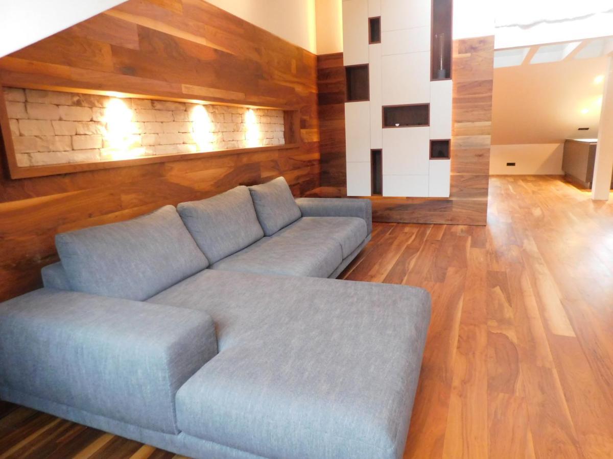 Wolfova Apartment Lubiana Esterno foto