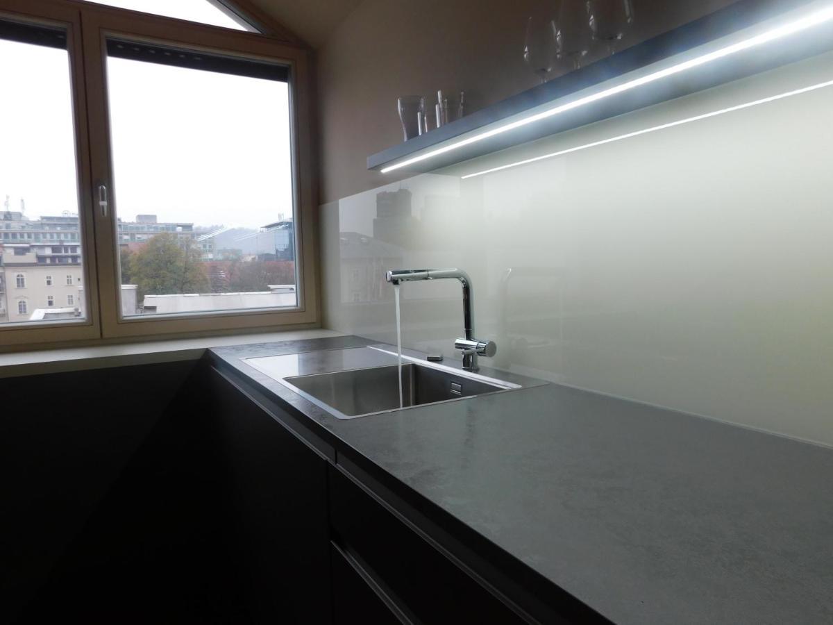 Wolfova Apartment Lubiana Esterno foto